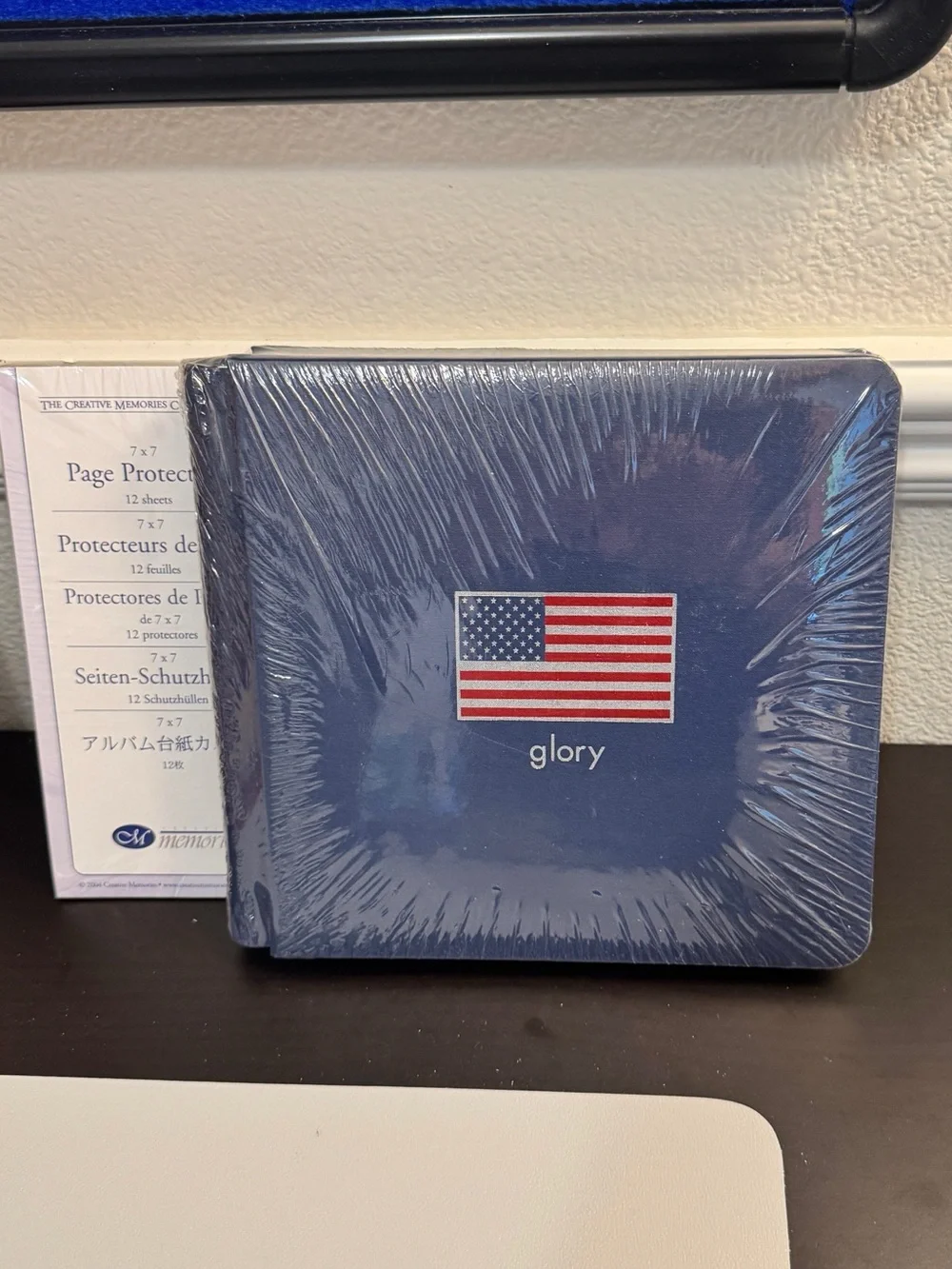 Creative Memories 7x7 Navy Glory Patriotic Album w/Pages + Protectors